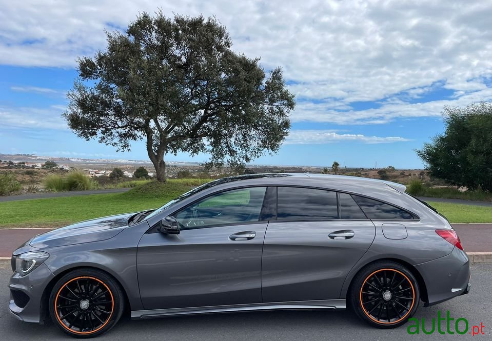 2016' Mercedes-Benz Cla-220 photo #3