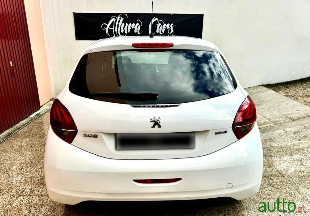 2016' Peugeot 208 photo #6