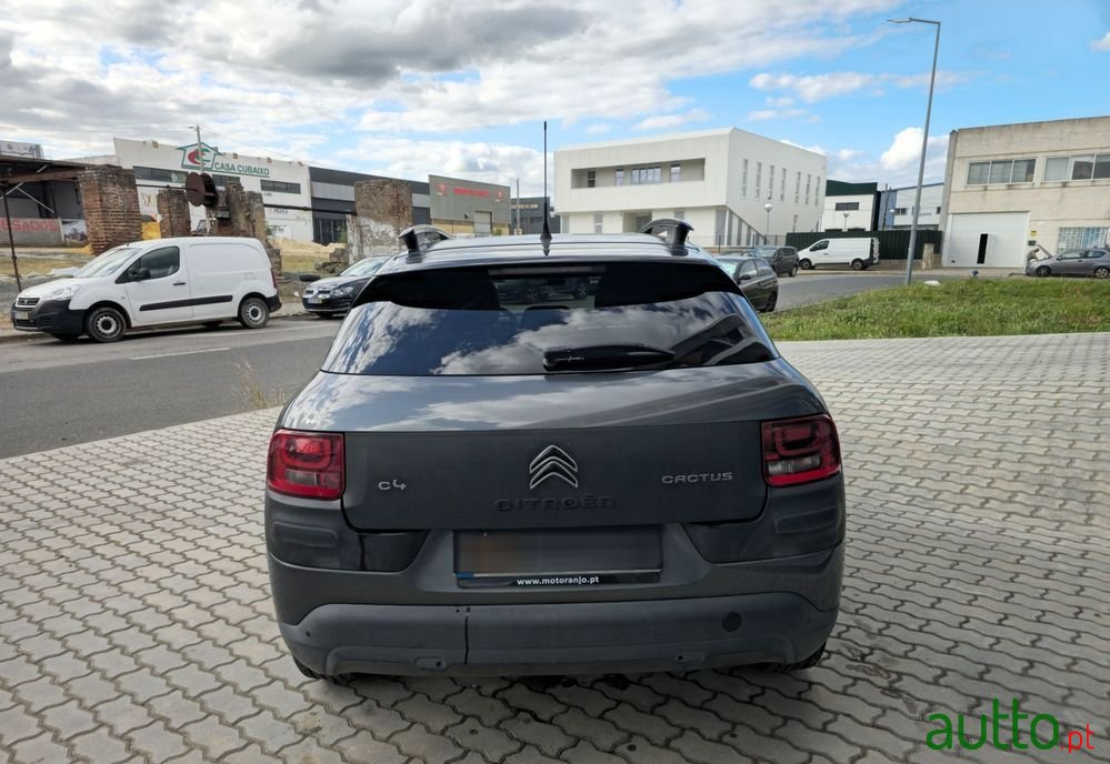 2016' Citroen C4 Cactus photo #6