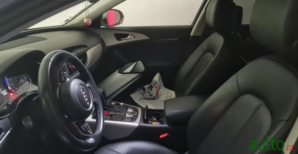 2017' Audi A6 Avant photo #4