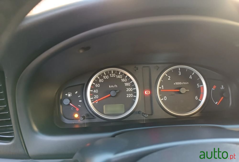 2003' Nissan Almera photo #5