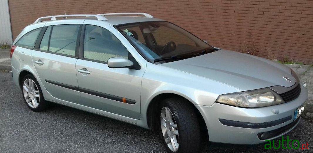 2005' Renault Laguna Break photo #2