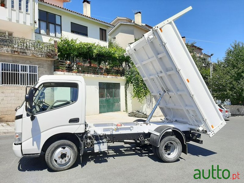 2007' Toyota Dyna photo #4