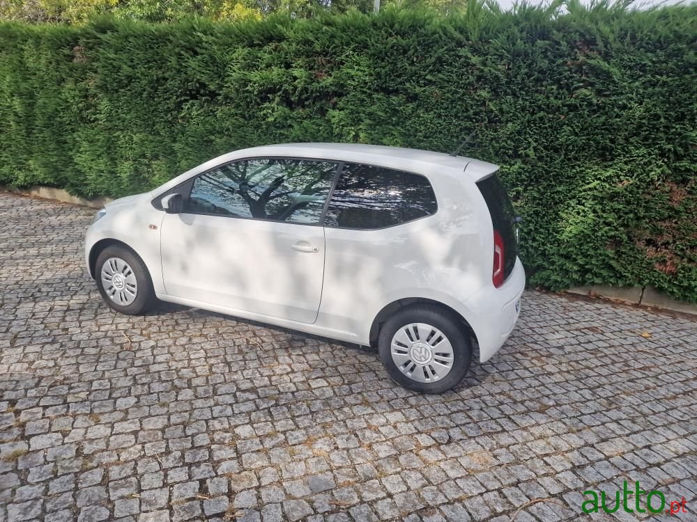 2015' Volkswagen Up photo #2
