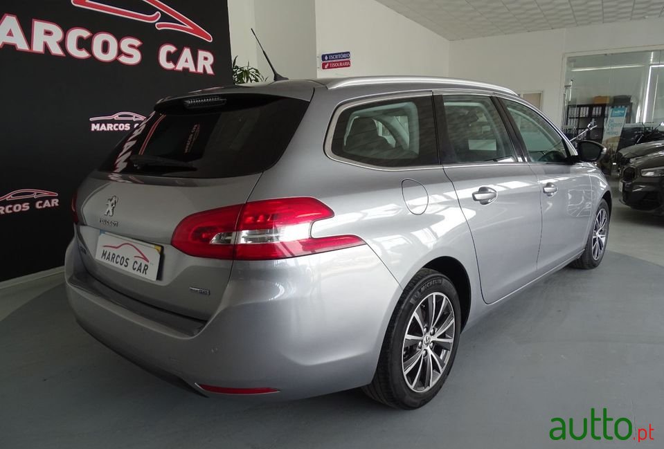 2016' Peugeot 308 Sw photo #5