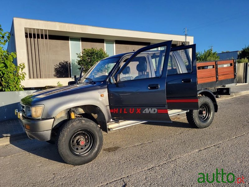 1992' Toyota Hilux photo #4