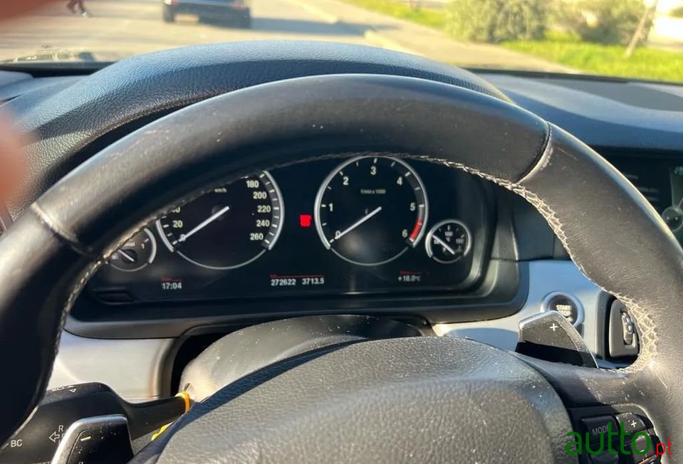 2014' BMW 520 photo #6