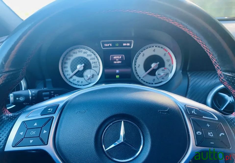 2015' Mercedes-Benz A-200 photo #4