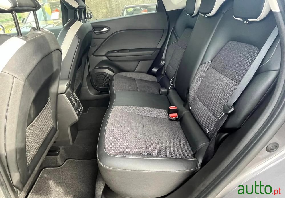 2022' Renault Captur 1.0 Tce Intens photo #6