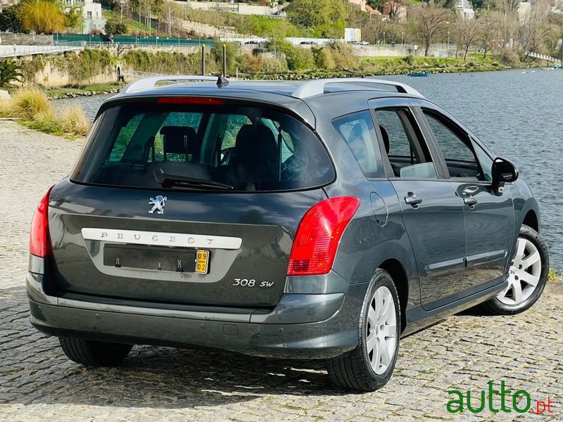 2009' Peugeot 308 Sw photo #3