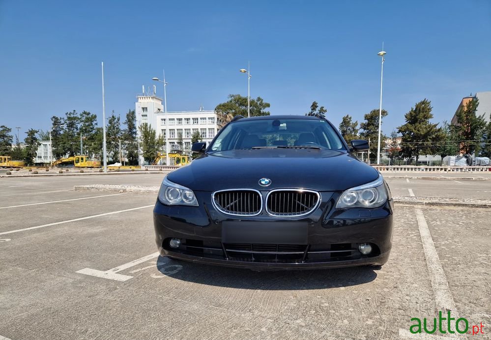 2005' BMW Série 5 Da Touring photo #3