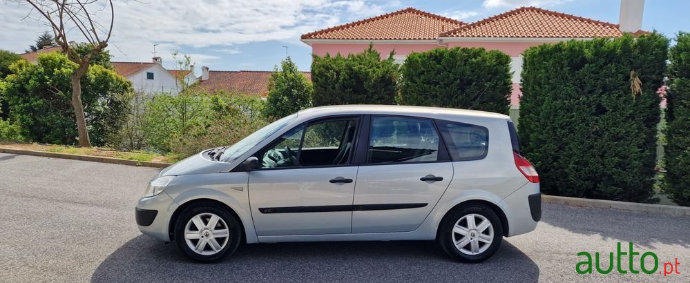 2004' Renault Grand Scenic photo #2