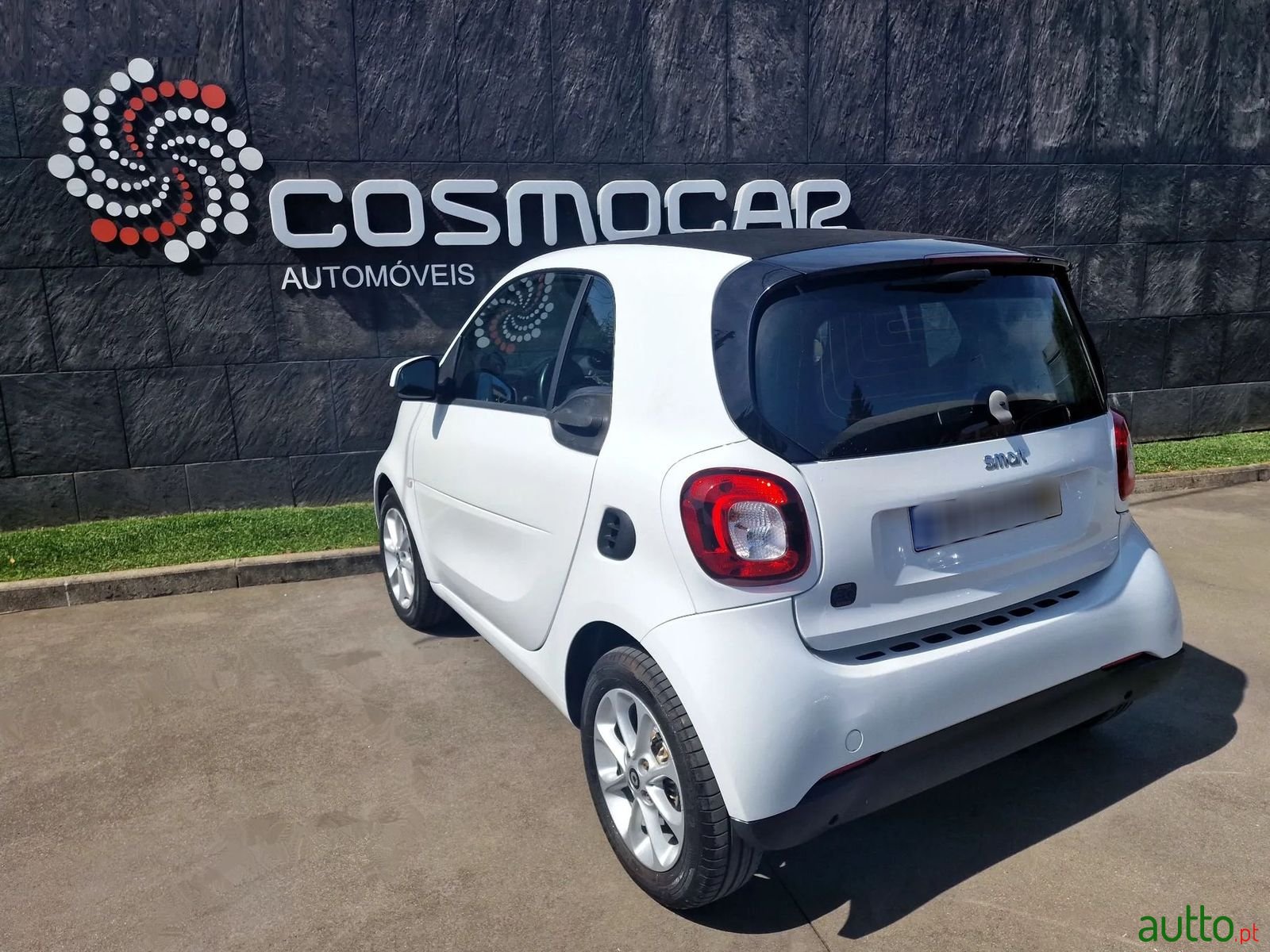 2018' Smart Fortwo photo #3