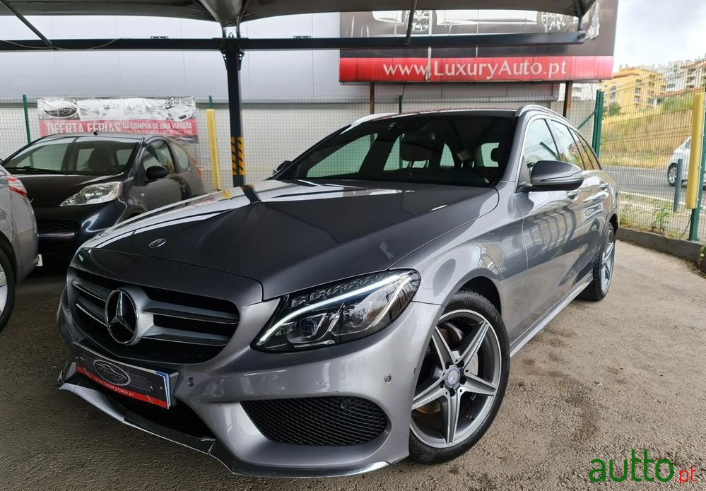 2015' Mercedes-Benz Classe C photo #1