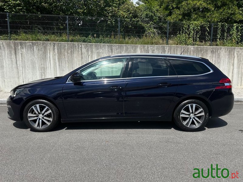 2019' Peugeot 308 Sw photo #5