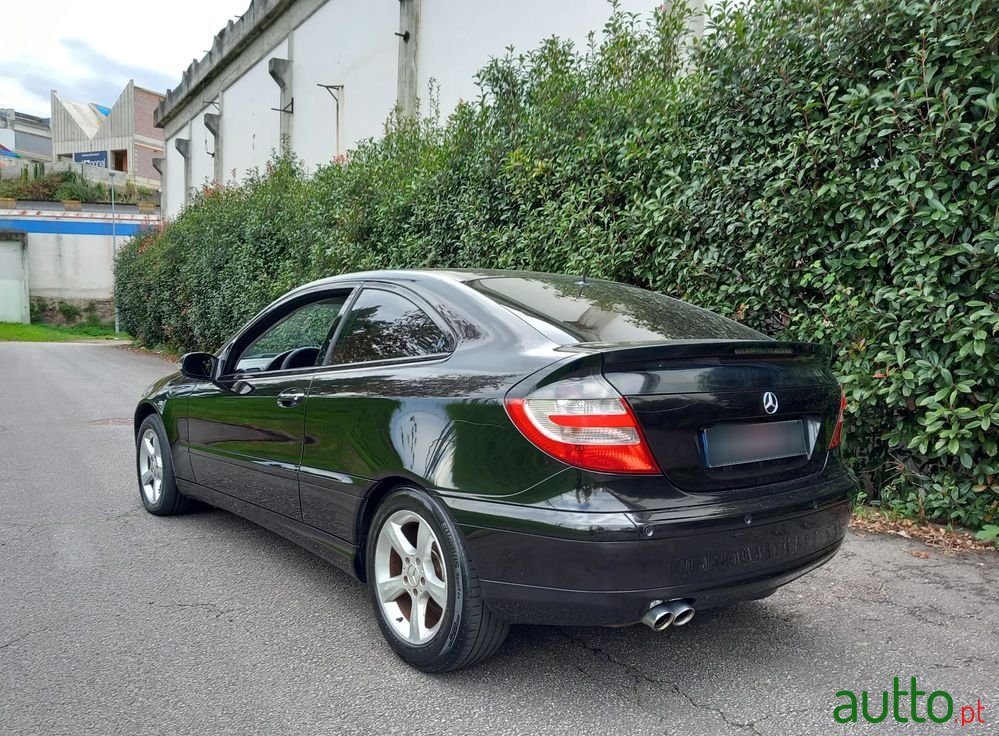 2006' Mercedes-Benz Classe C photo #4