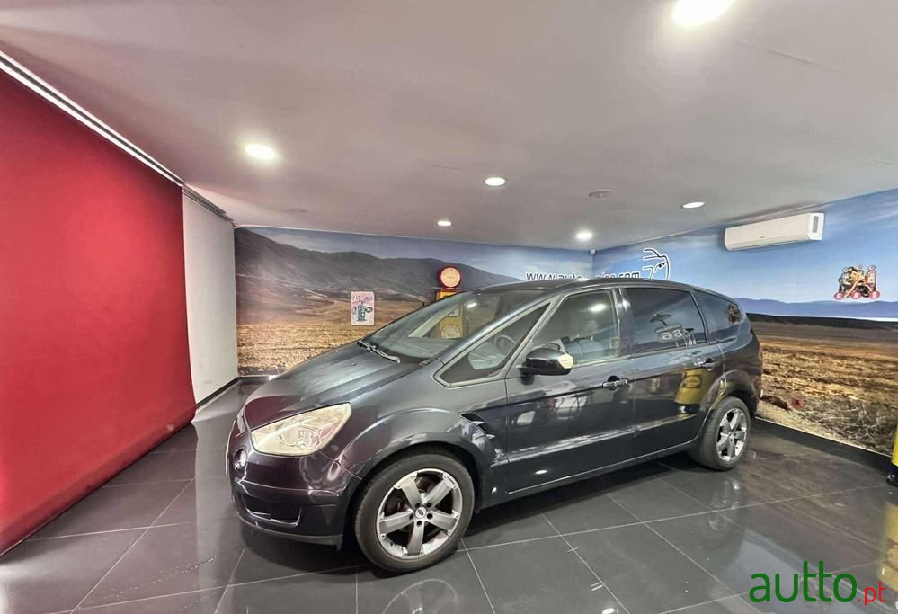 2009' Ford S-Max photo #1