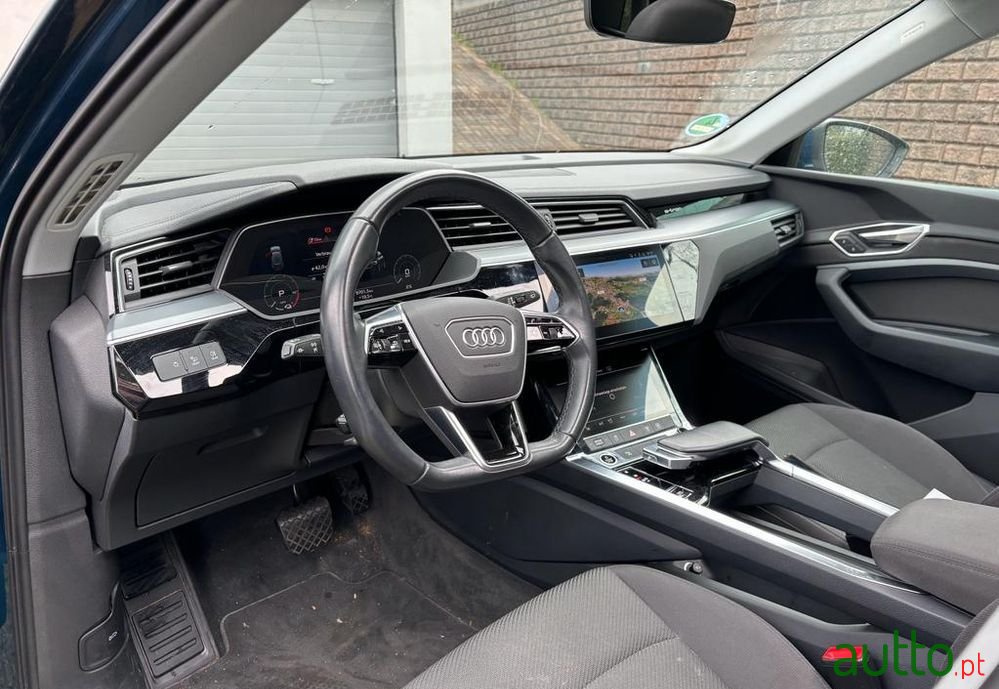 2021' Audi e-tron photo #6