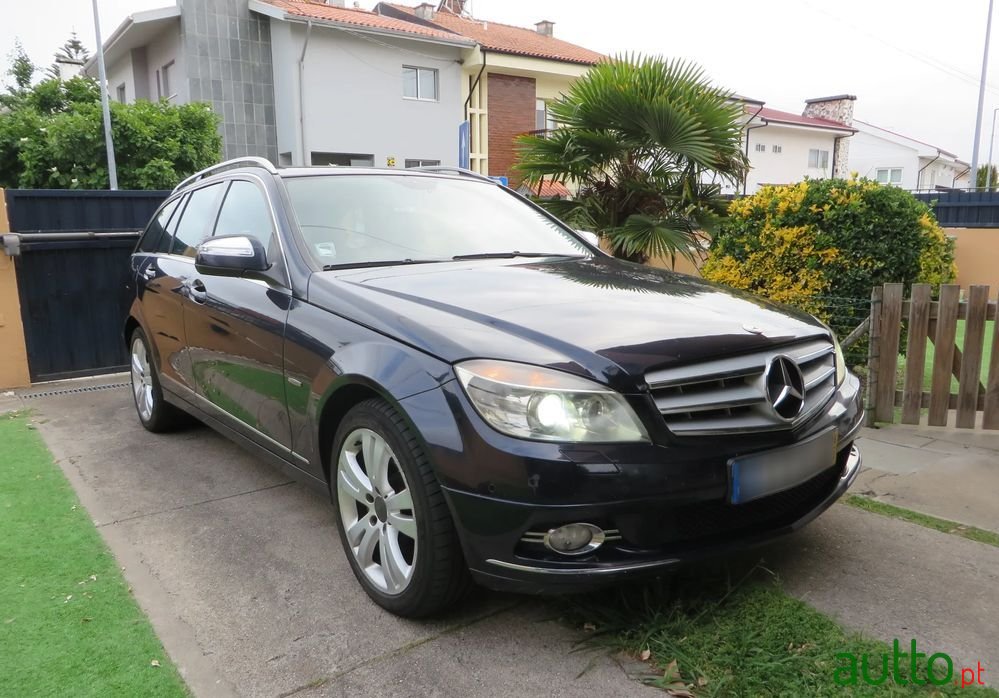 2008' Mercedes-Benz C 220 photo #3