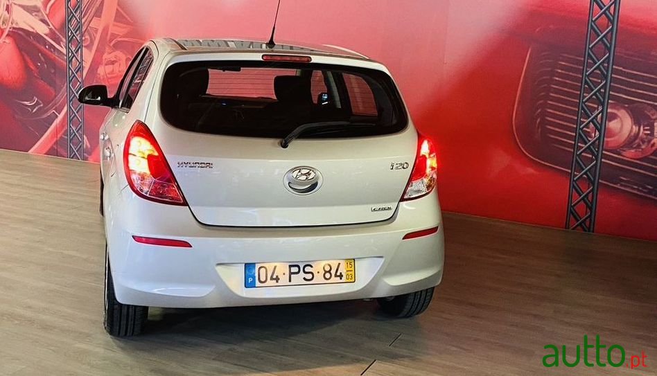 2015' Hyundai i20 photo #3