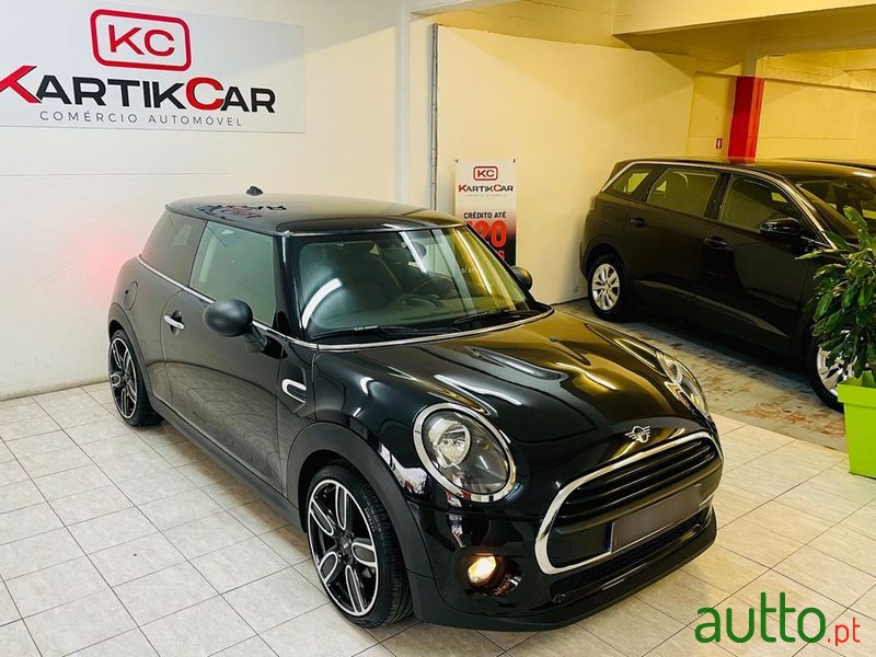 2019' MINI One 3 Portas photo #4