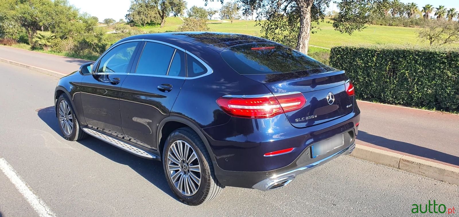 2018' Mercedes-Benz Glc-250 photo #4