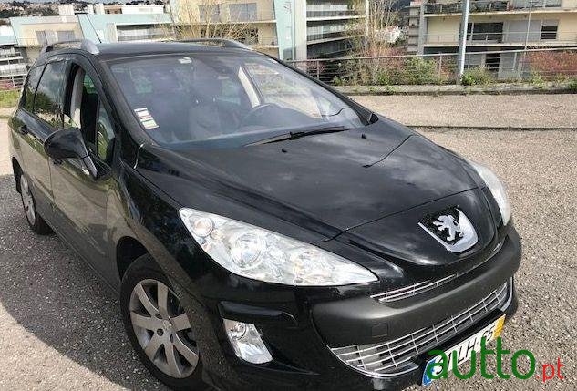 2011' Peugeot 308 Sw  Executive photo #1