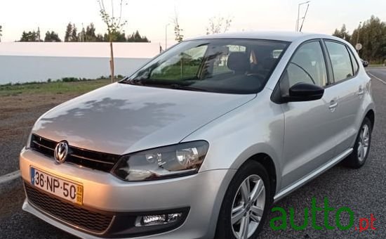 2013' Volkswagen Polo photo #1