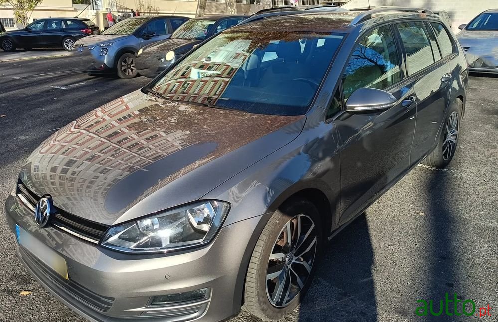 2017' Volkswagen Golf Variant photo #5