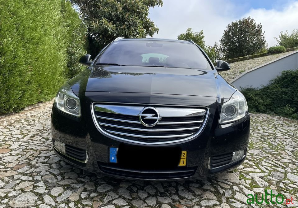 2012' Opel Insignia Sports Tourer photo #2