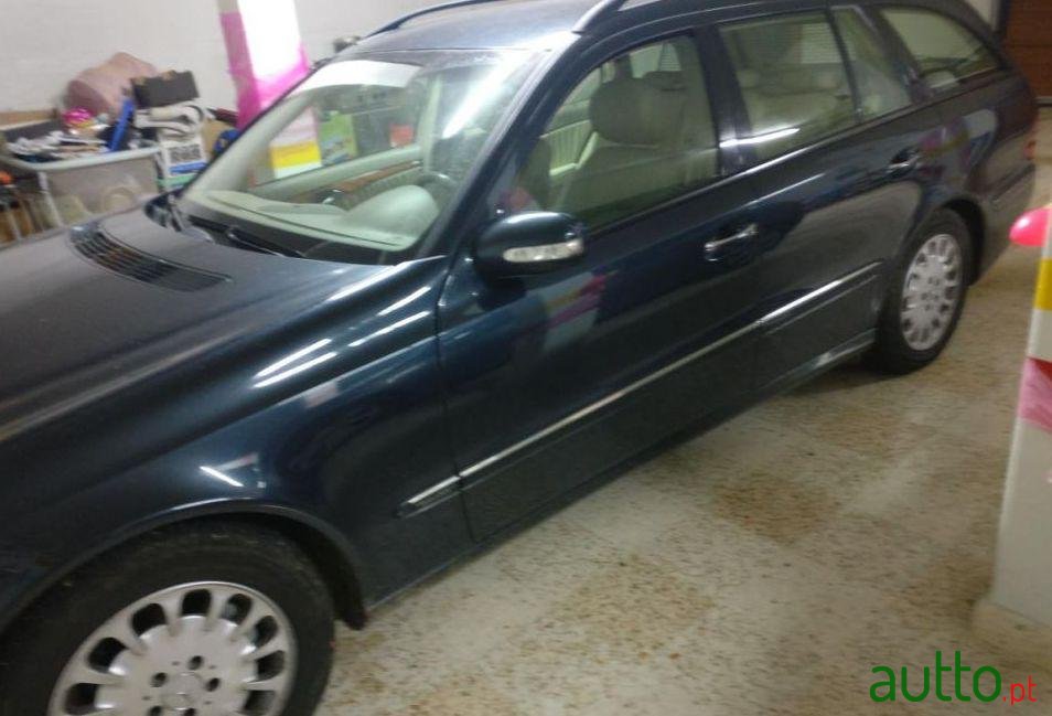 2005' Mercedes-Benz E-220 Station photo #1