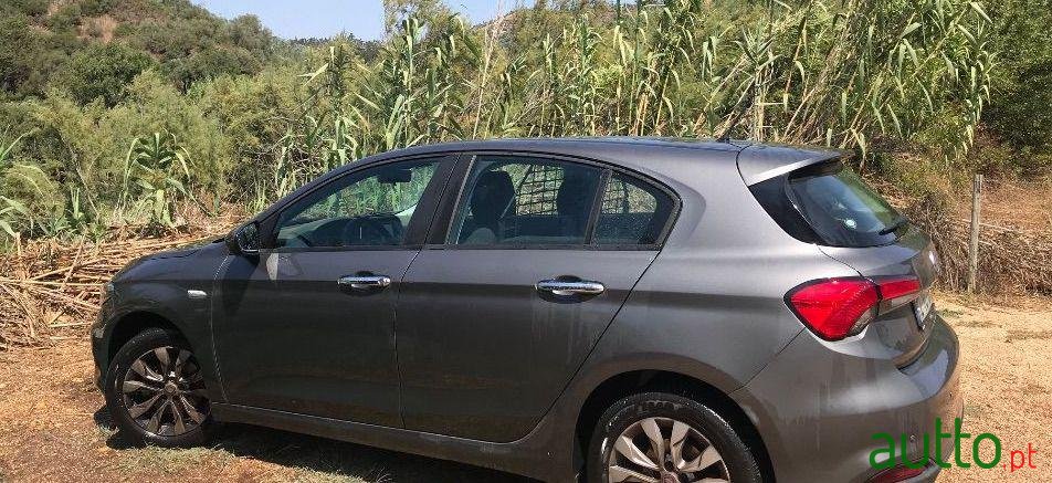 2017' Fiat Tipo Van photo #1