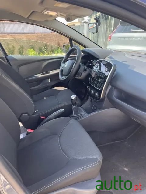 2018' Renault Clio photo #3