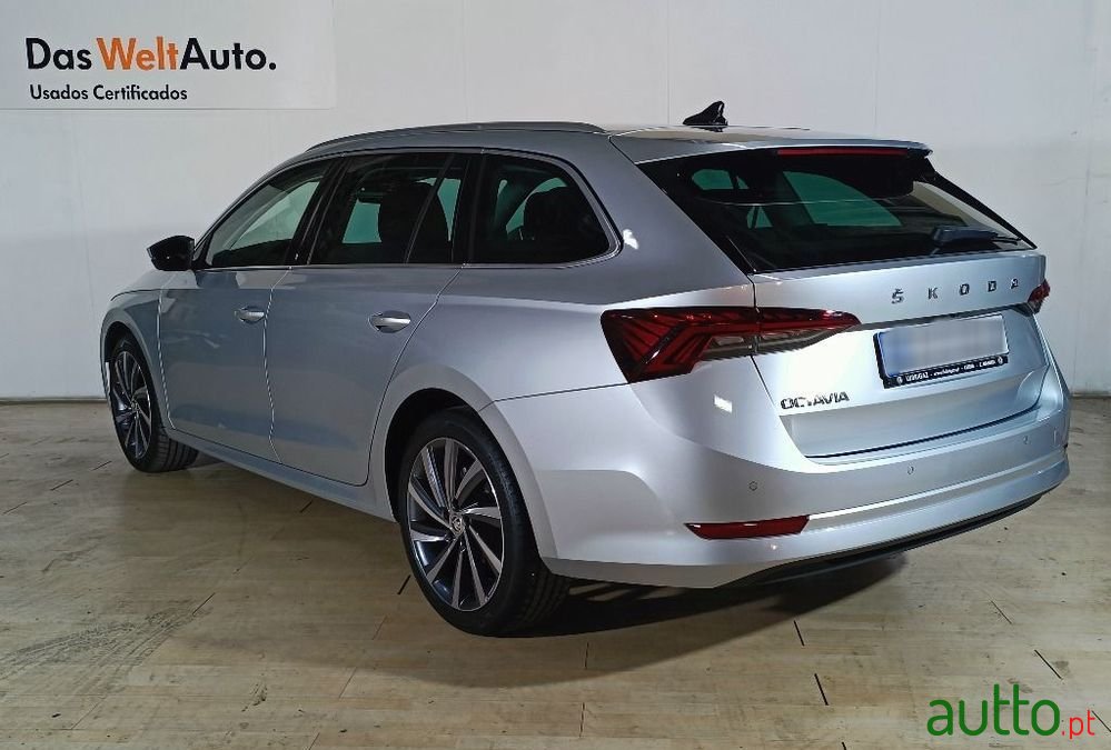 2023' Skoda Octavia Break photo #3