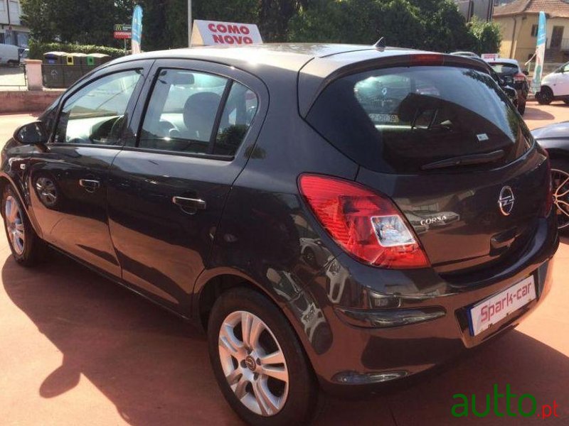 2013' Opel Corsa 1.2 16V Enjoy Easytronic photo #2