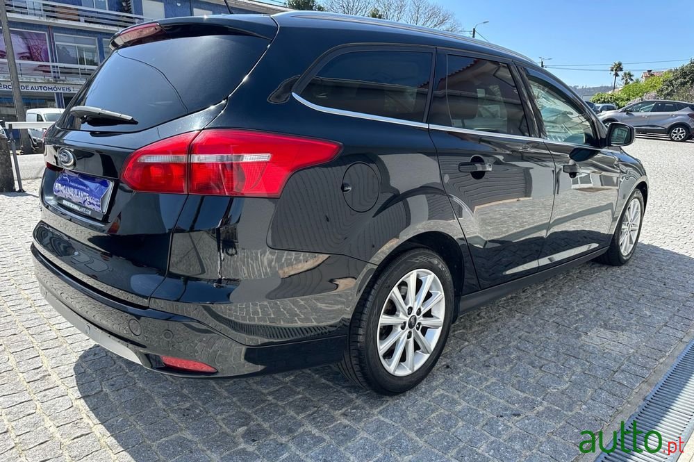 2016' Ford Focus Sw photo #2