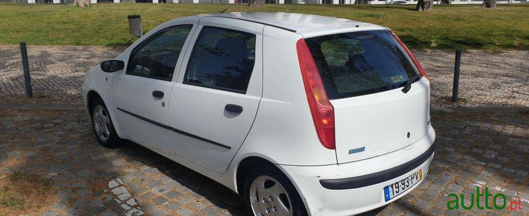 2000' Fiat Punto photo #1