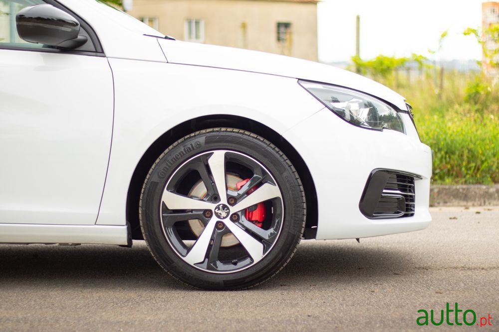 2018' Peugeot 308 photo #4