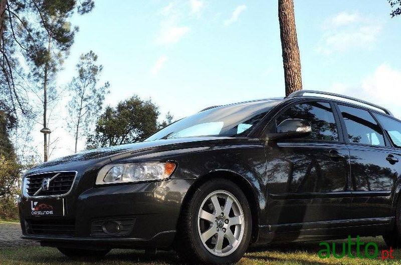 2010' Volvo V50 1.6 Drive Momentum photo #1