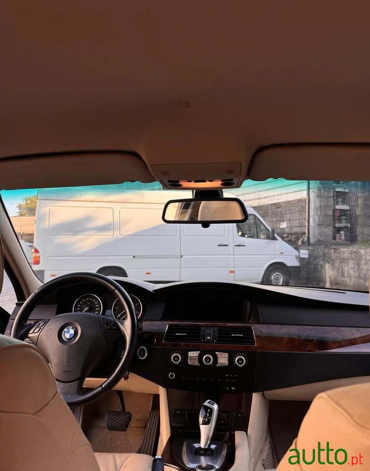 2008' BMW Série 5 Da Executive photo #4