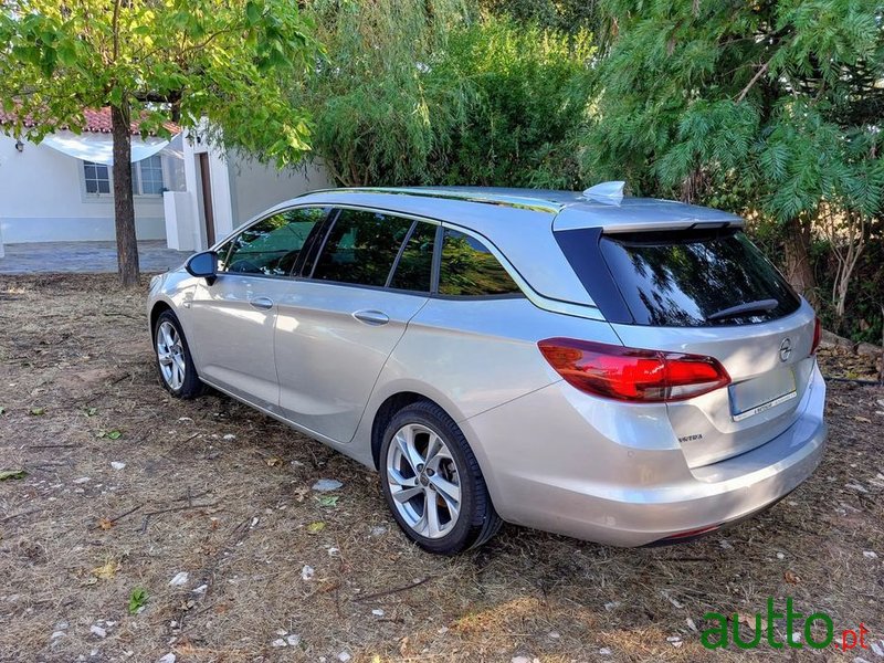 2017' Opel Astra Sports Tourer photo #3