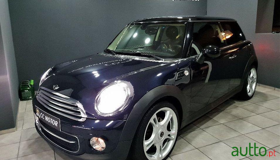 2013' MINI Cooper D Bi-Xenon photo #1