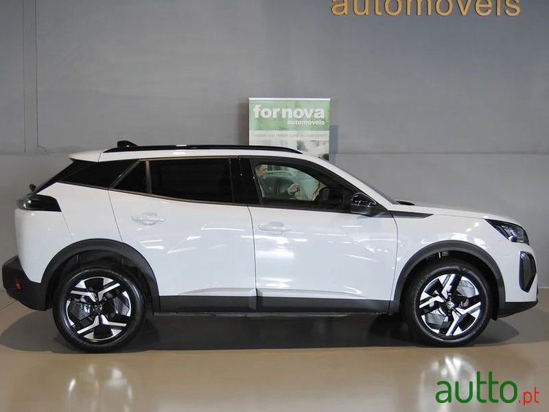 2024' Peugeot 2008 photo #5