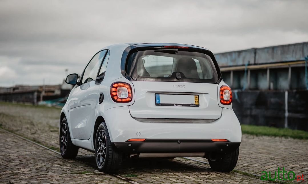 2016' Smart Fortwo photo #5