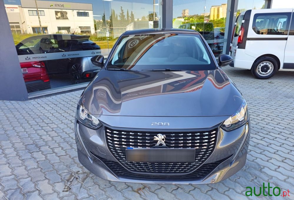 2023' Peugeot 208 photo #2
