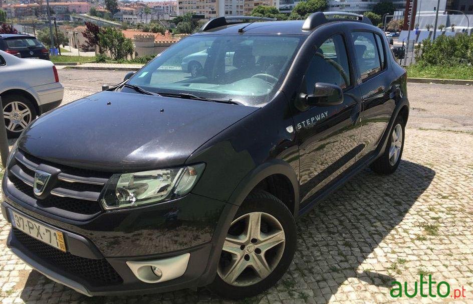 2015' Dacia Sandero Stepway photo #3