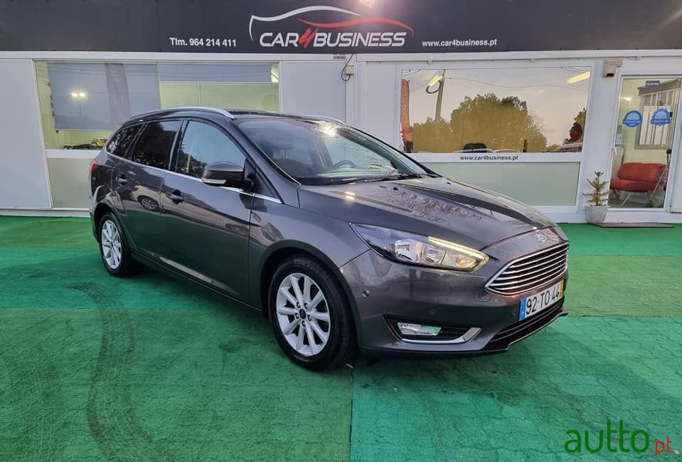 2017' Ford Focus Sw photo #1