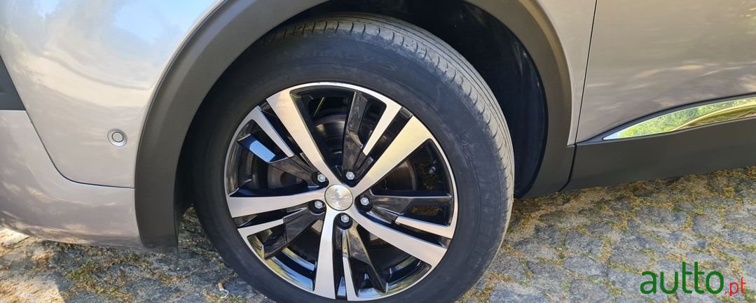 2018' Peugeot 3008 photo #6
