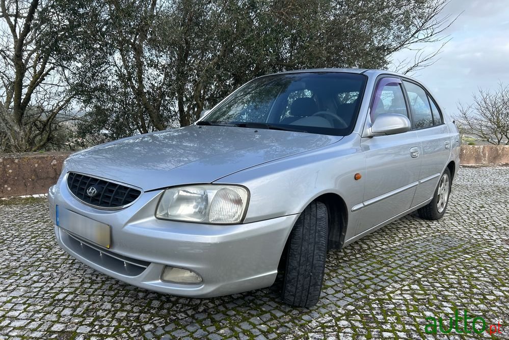 2003' Hyundai Accent 1.3I Gls photo #2