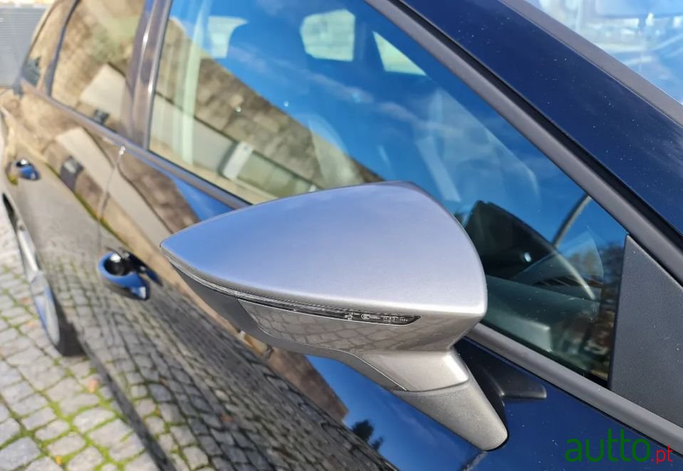 2014' SEAT Leon St photo #5